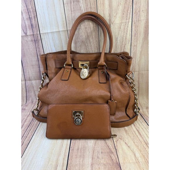 Michael Kors Handbags - Michael Kors Hamilton Tan Leather Tote Bag and Matching Wallet Set Gold Hardware